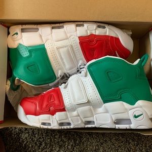 Nike Uptempo
